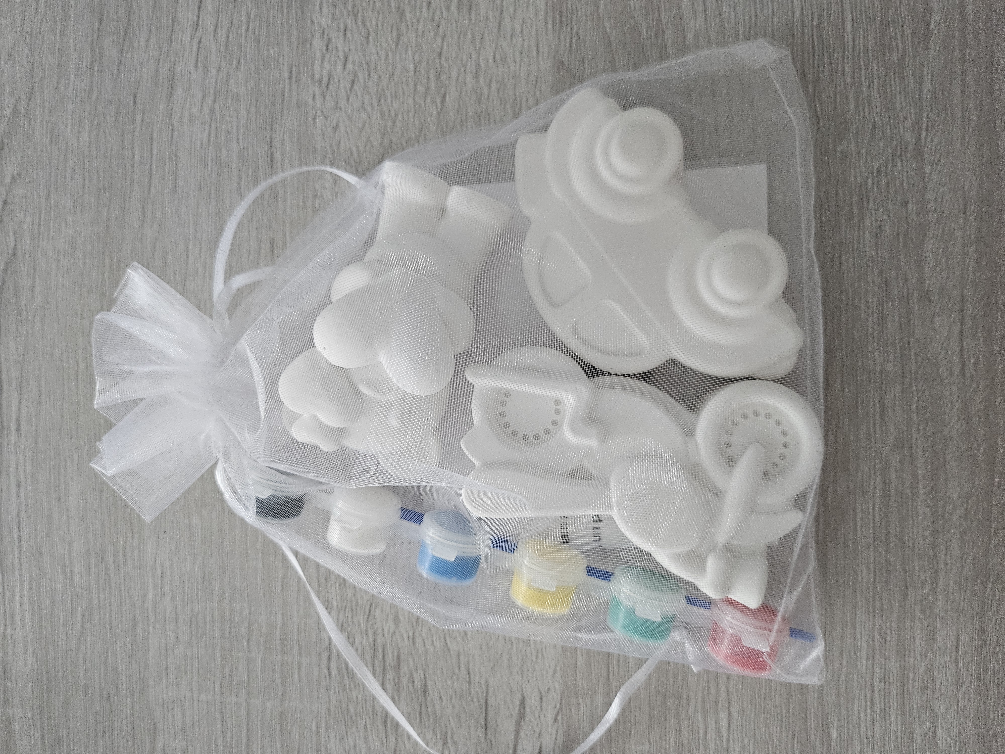 Kit créatif de 3 Gnomes à peindre  - vue produit